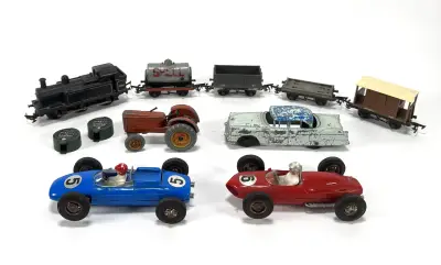 Trein-, tractor- en automodellen, o.a. Dinky Toys, Tri-ang en Tootsietoy, 20e eeuw – kavel bij Veilinghuis Klinkhamer, Groningen