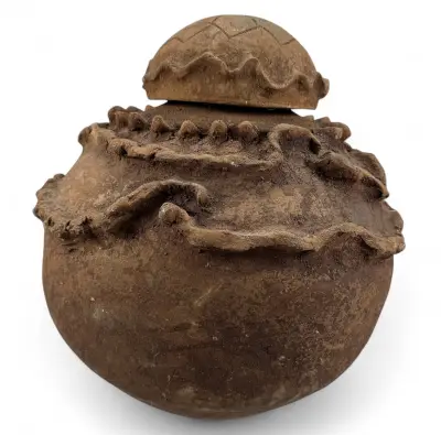 Terracotta dekselpot – West-Afrika, 20e eeuw – kavel bij Veilinghuis Klinkhamer, Groningen