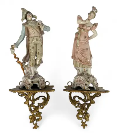Porseleinen wandornamenten - figuren in Rococostijl, ca. 1900 – kavel bij Veilinghuis Klinkhamer, Groningen