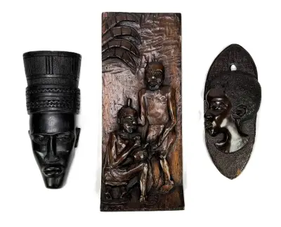 Houten wanddecoraties – Afrika, 20e eeuw – kavel bij Veilinghuis Klinkhamer, Groningen