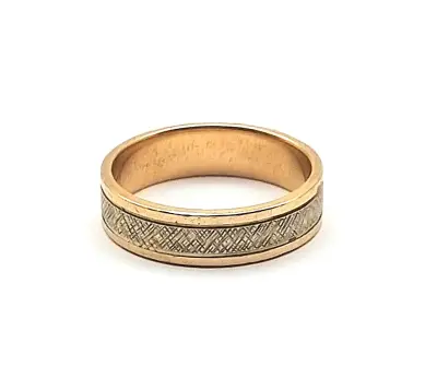 14 karaat gouden ring met gravure, midden 20e eeuw – kavel bij Veilinghuis Klinkhamer, Groningen