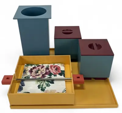 Serveerset, ontwerp Michael Graves voor Alessi - "Euclid" serie – jaren '90 – kavel bij Veilinghuis Klinkhamer, Groningen