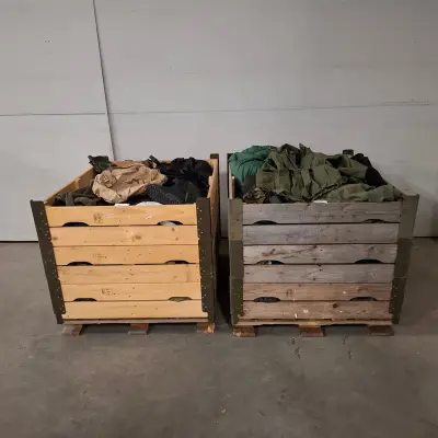 2x Partij camouflage kleding en uitrusting, Woodland / KPU / KL / Falke / Profile – kavel bij Onlineveilingmeester, Groningen