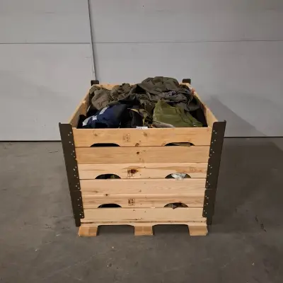Partij camouflage kleding en uitrusting, Woodland / KPU / KL / Falke / Profile – kavel bij Onlineveilingmeester, Groningen