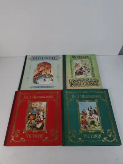Kavel van 4 Vintage Victoria Plaatjesalbums – Nostalgische Verzamelboeken – kavel bij De Kringwinkel, Waardamme