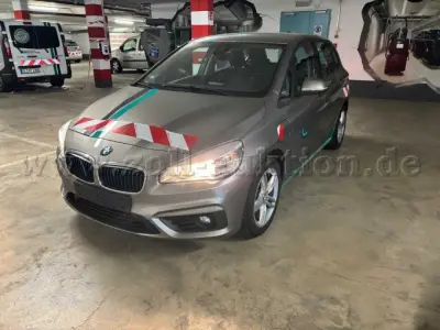 1 BMW 225xe Plug-in Hybrid mit Akkuschaden (silber) – kavel bij Zoll-Auktion, Norderstedt