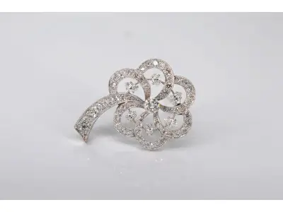 Antieke broche met diamanten – kavel bij Onlineveilingmeester