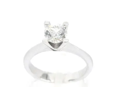 Witgouden solitair ring met diamant – kavel bij Onlineveilingmeester
