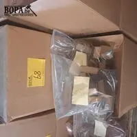 Rookhout chunks rode wijnvaten 1 kg. 16 stuks – kavel bij BOPA Auctions, Houthulst