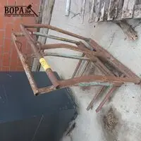 Stalen draagframe. 2 stuks – kavel bij BOPA Auctions, Houthulst