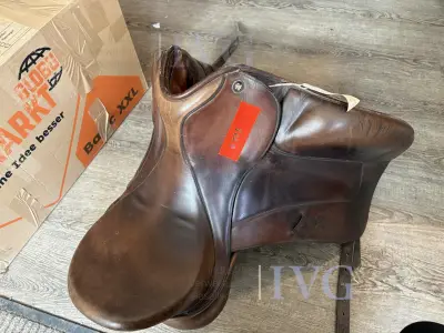 Reitsattel HENNIG – kavel bij IVG, Glandorf