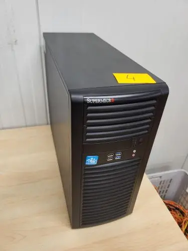Server Supermicro – kavel bij Openbare Verkopen, Wielsbeke