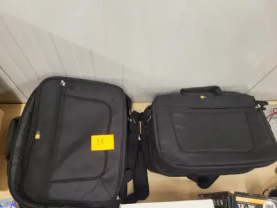 8x Laptoptas Caselogic – kavel bij Openbare Verkopen, Wielsbeke