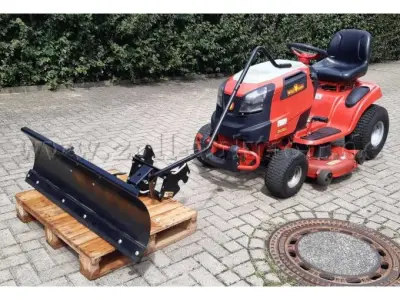 1 Wolf-Garten EXPERT 107.175 H Rasentraktor / Aufsitzmäher inkl. Schneeschild – kavel bij Zoll-Auktion, Wolfenbüttel
