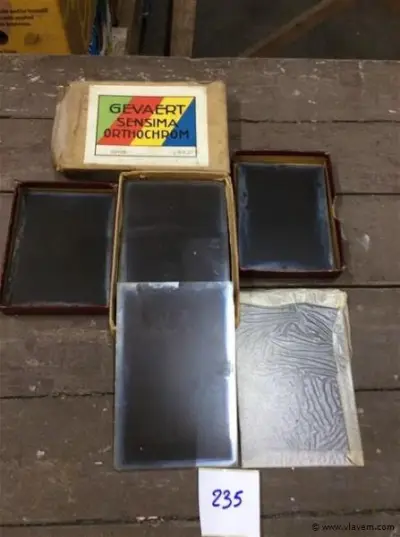 Oude fotoplaten – kavel bij Vlavem