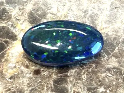 Black opal - 14.68 carat Natuurlijke Black opal – kavel bij Onlineveilingmeester