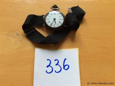 Uurwerk – kavel bij Vlavem