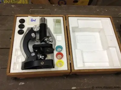 Microscoop in box – kavel bij Vlavem