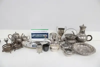 Zilverkleurige diverse theeservies onderdelen en decoraties – kavel bij GSD Auctions, Zoeterwoude