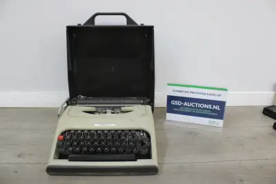 Gracia de Luxe typemachine met koffer'' – kavel bij GSD Auctions, Zoeterwoude