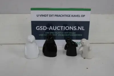 Set keramische peper- en zoutvaatjes figuren'' – kavel bij GSD Auctions, Zoeterwoude