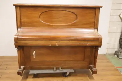 Smits Piano'' – kavel bij GSD Auctions, Zoeterwoude
