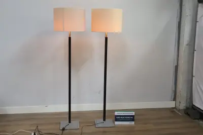 Set van 2 staande lampen – kavel bij GSD Auctions, Zoeterwoude
