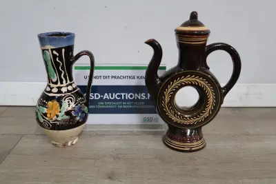 Set van 2 decoratieve vazen'' – kavel bij GSD Auctions, Zoeterwoude