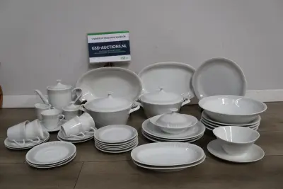 Groot Porseleinen Servies – kavel bij GSD Auctions, Zoeterwoude