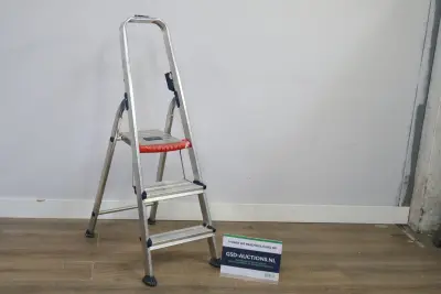 Altrex Aluminium klapladder met 3 treden – kavel bij GSD Auctions, Zoeterwoude