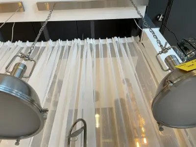 Industriële rvs hanglamp met 2 lampen (nieuw in doos) – kavel bij GSD Auctions, Zoeterwoude