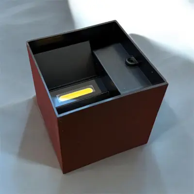 Wandlamp LED lamp 2 stuks Nieuwe – kavel bij GSD Auctions, Zoeterwoude