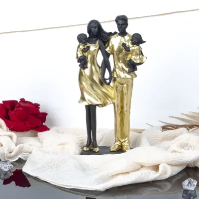 Echtpaar met 2 kinderen staand goud/zwart h=29,5cm (nieuwe) – kavel bij GSD Auctions, Zoeterwoude