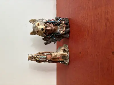Indianen beelden – kavel bij GSD Auctions, Zoeterwoude