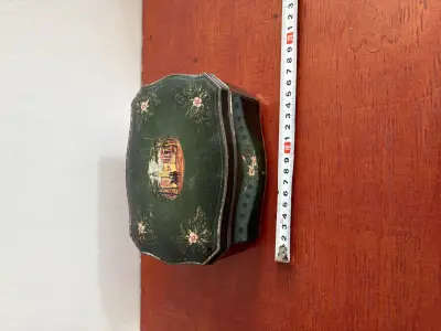 Opbergblikje Nummer 12 – kavel bij GSD Auctions, Zoeterwoude