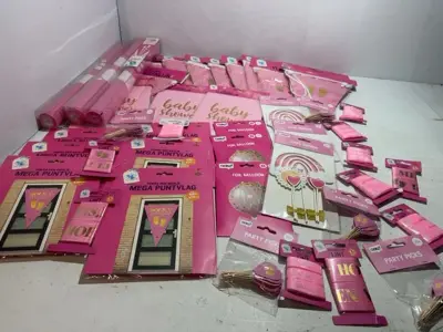 Ca. 45x Baby shower meisje versiering – kavel bij Onlineveilingmeester