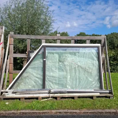 2x Kunststof kozijn met glas – kavel bij Onlineveilingmeester, Schaijk
