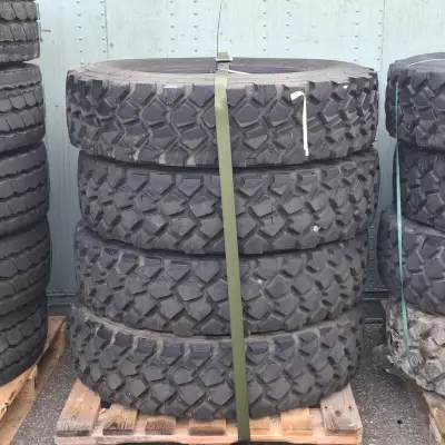 4x Vrachtwagenband, Michelin, XZL – kavel bij Domeinen Roerende Zaken, Groningen
