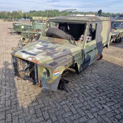 Voertuig, incompleet, Mercedes Benz, 290GD – kavel bij Domeinen Roerende Zaken, Soesterberg