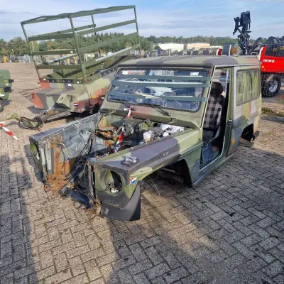 Voertuig, incompleet, Mercedes-Benz, 290GD, 1994 – kavel bij Domeinen Roerende Zaken, Soesterberg