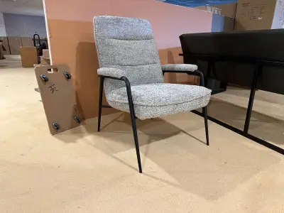 Fauteuil, licht grijs – kavel bij Onlineveilingmeester, Joure