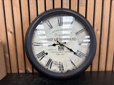 Wandklok – kavel bij Hammertime