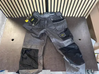 Snickers Workwear 3212 Craftsmen DuraTwill Werkbroek – kavel bij XL Auctions