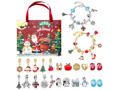 Kerstmis advent kalender met armbanden en bedels – kavel bij XL Auctions