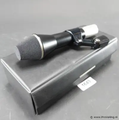 AKG D202 dynamische microfoon (ook wel bekend als de – kavel bij ProVeiling