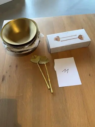 Set Gouden Kommen Met Lepel – kavel bij Openbare Verkopen, Waregem