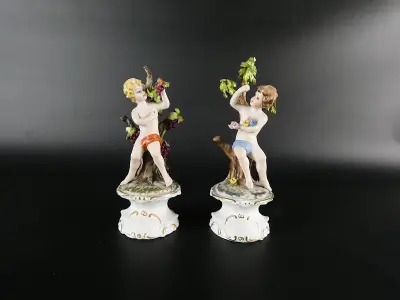 Set van 2 putti beeldjes - Capodimonte – kavel bij De Kringwinkel, Heverlee