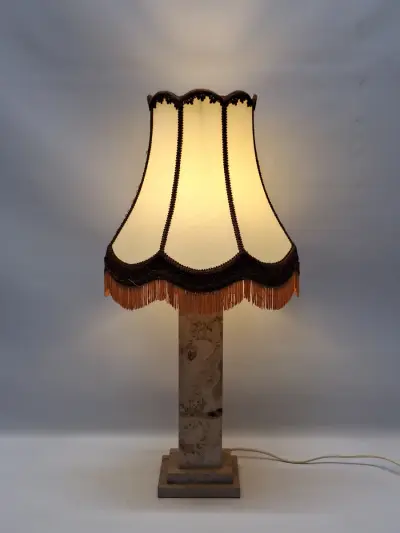 Vintage travertin tafellamp - architecturale zuillamp uit de jaren ’70/’80 – kavel bij De Kringwinkel, Gent