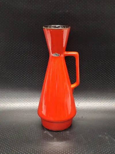 Vintage Bay Keramiek Schenkkan / Vaas - Feloranje "Fat Lava" Tijdperk - West-Germany – kavel bij De Kringwinkel, Gent