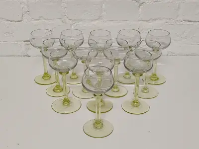 13 Art-Deco glazen – kavel bij De Kringwinkel, Herzele